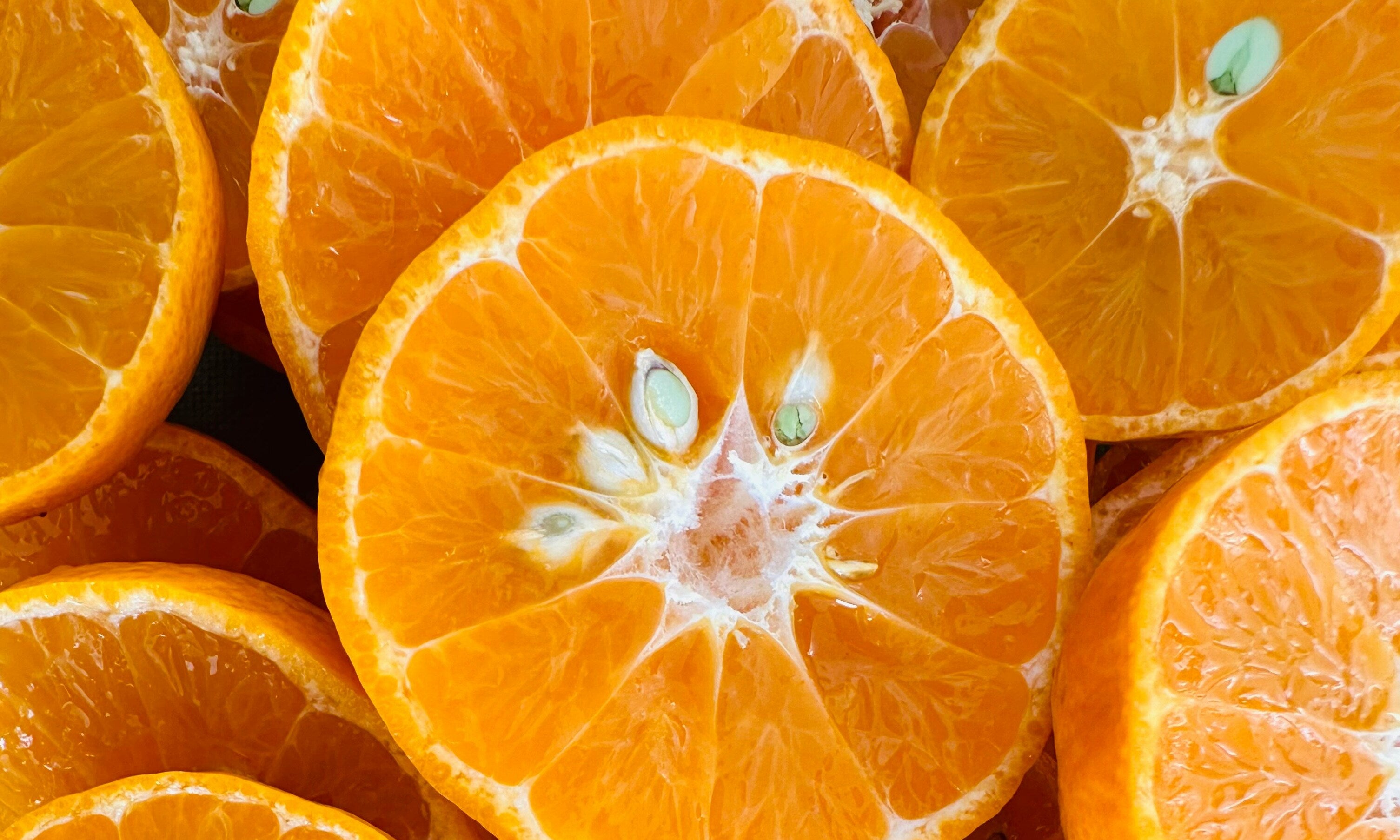 La Vitamine C pour la Peau : Miracle Antioxydant ou Simple Tendance Beauté ?