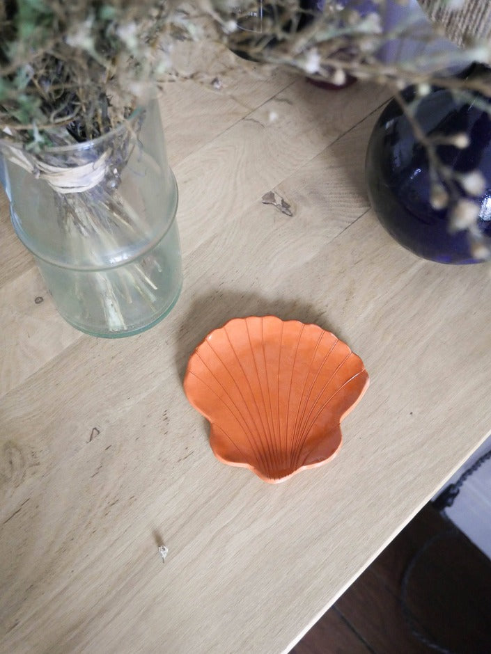 Cassandre Bouilly terracotta shell bowl
